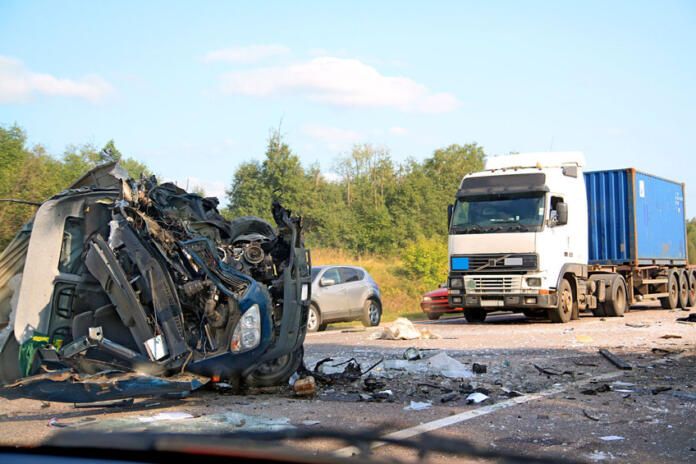 Mueren los tres hijos de una familia al sufrir un accidente cuando se ...