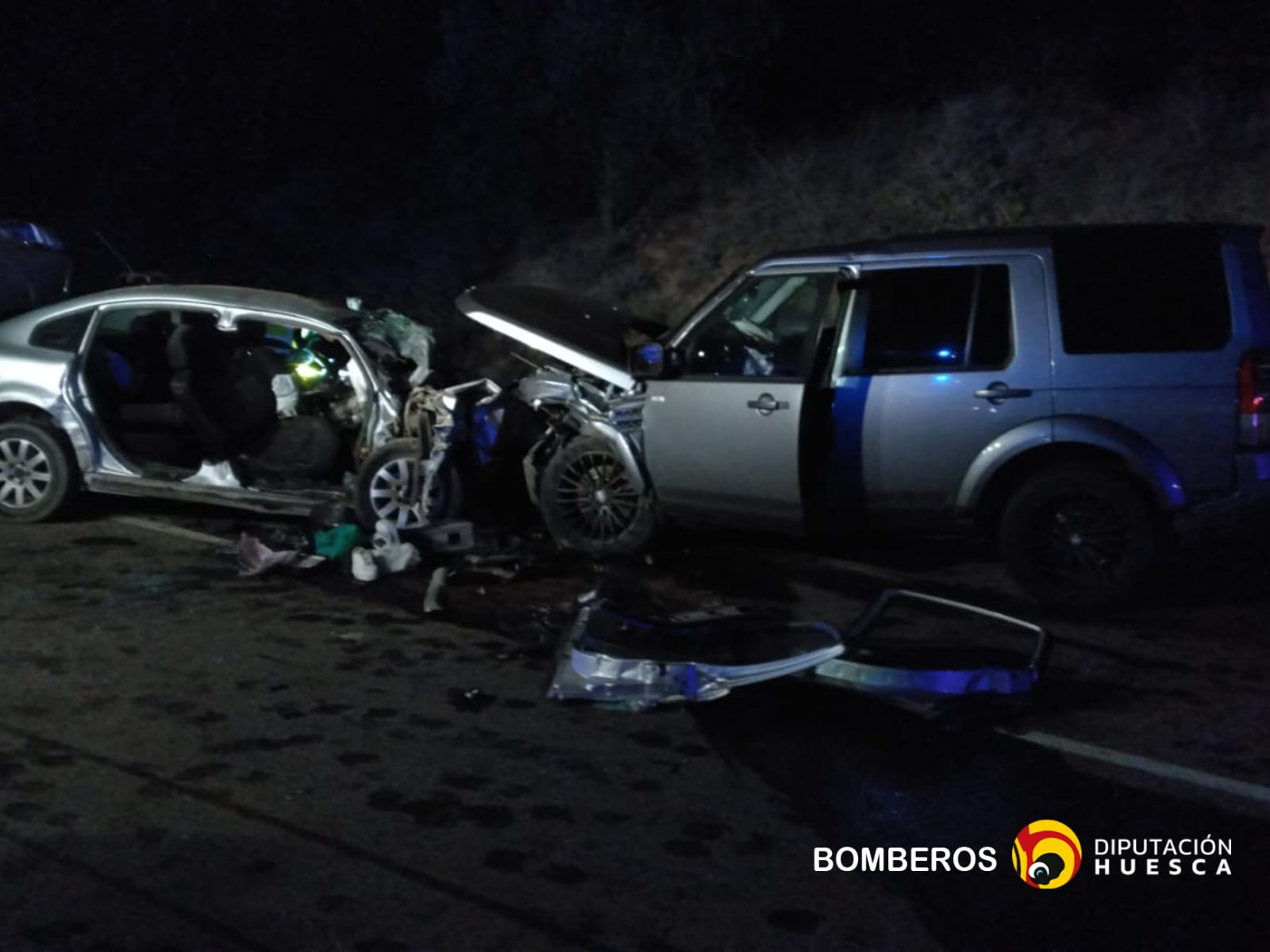 Tres jóvenes amigos mueren en un brutal choque frontal entre dos ...